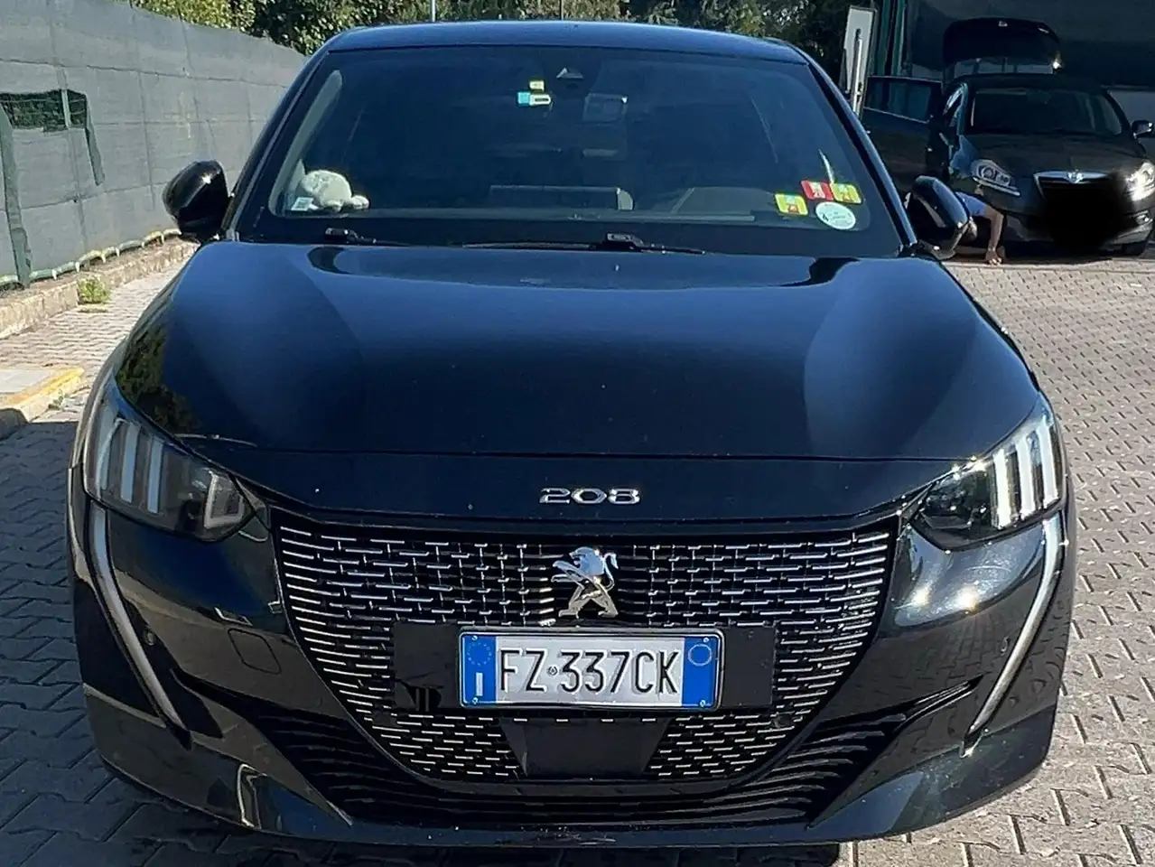 Peugeot 208 208 1.2 puretech GT Line s — photo 1 of 15
