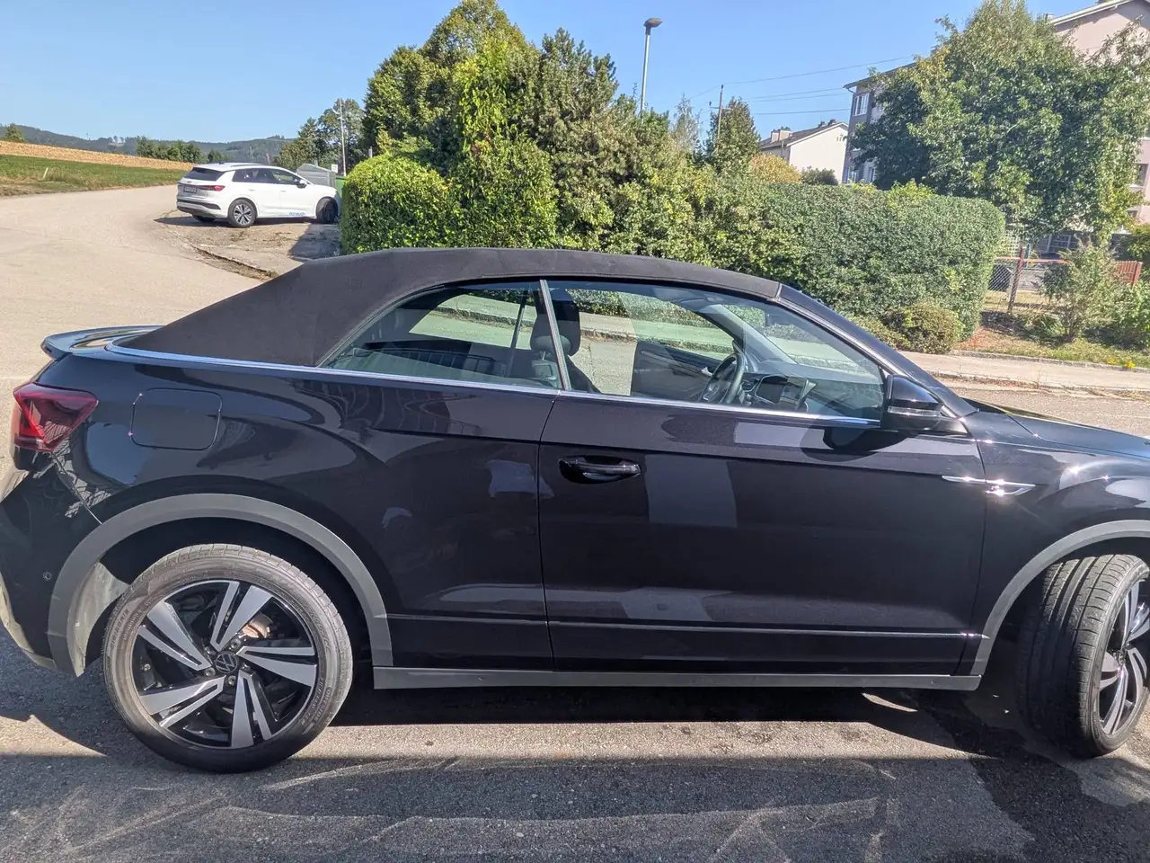 Volkswagen T-Roc T-Roc Cabrio 1,5 TSI ACT R-Line DSG R-Line — photo 1 of 13