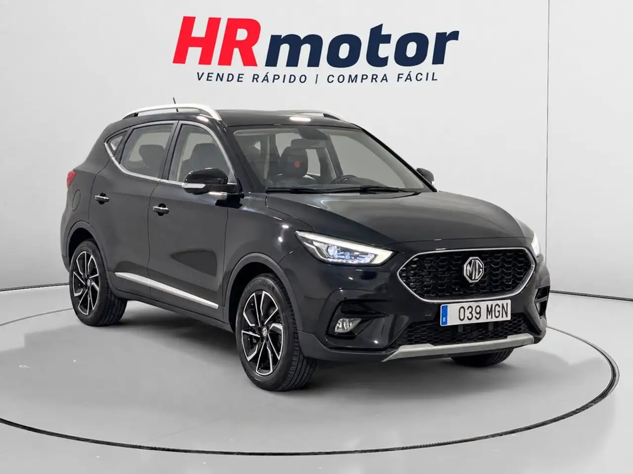 MG ZS 1.0 T-GDI Luxury 82kW — photo 1 of 25