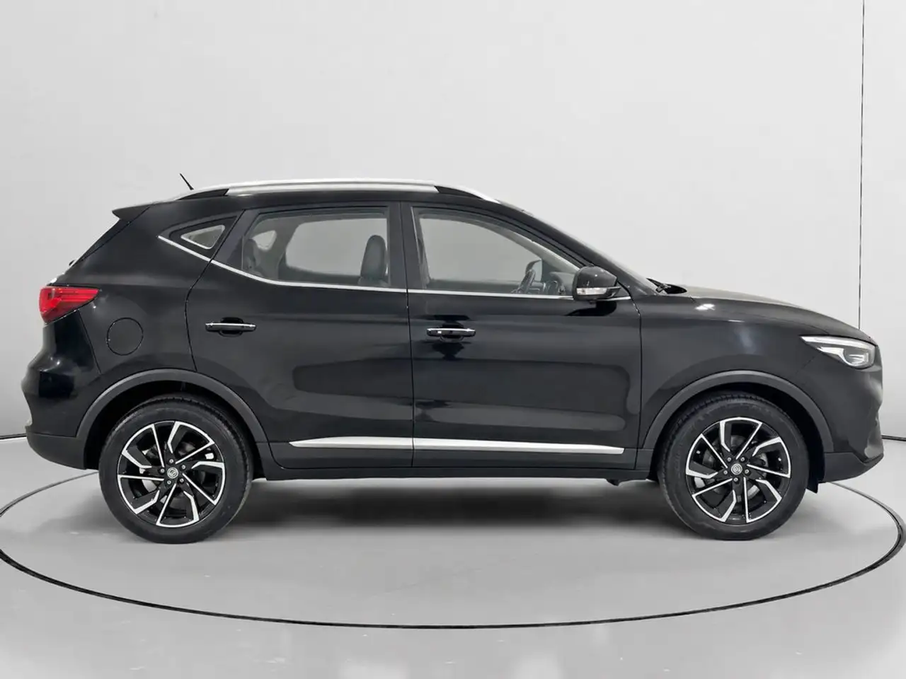 2023 MG ZS 1.0 T-GDI Luxury 82kW, photograph 2