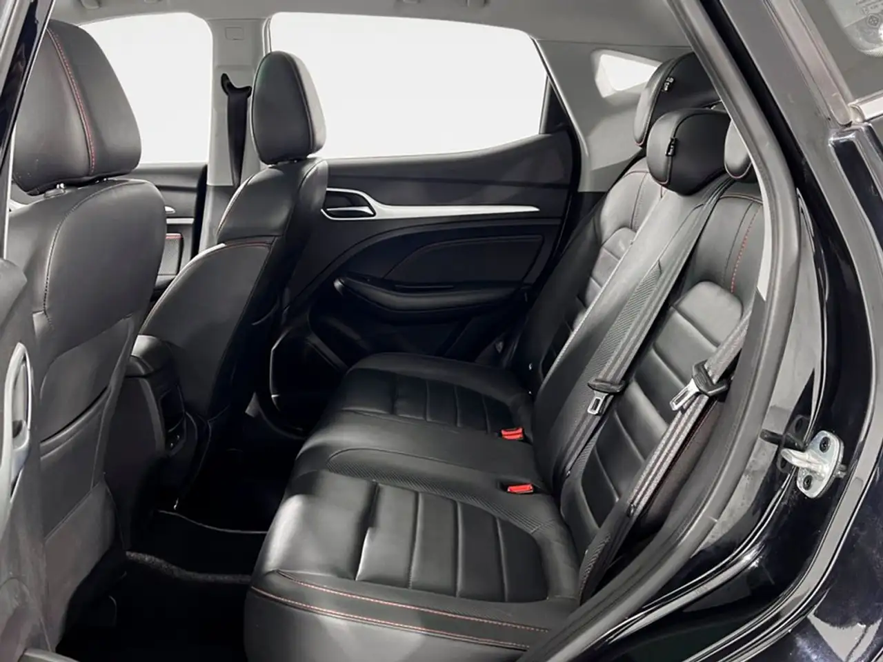 2023 MG ZS 1.0 T-GDI Luxury 82kW, photograph 12