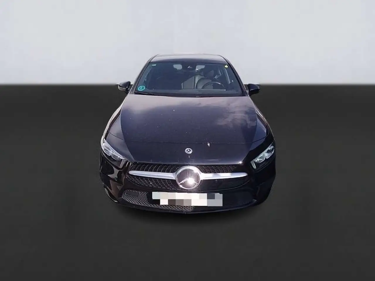 Mercedes-Benz CLA 180 A d — photo 1 of 17