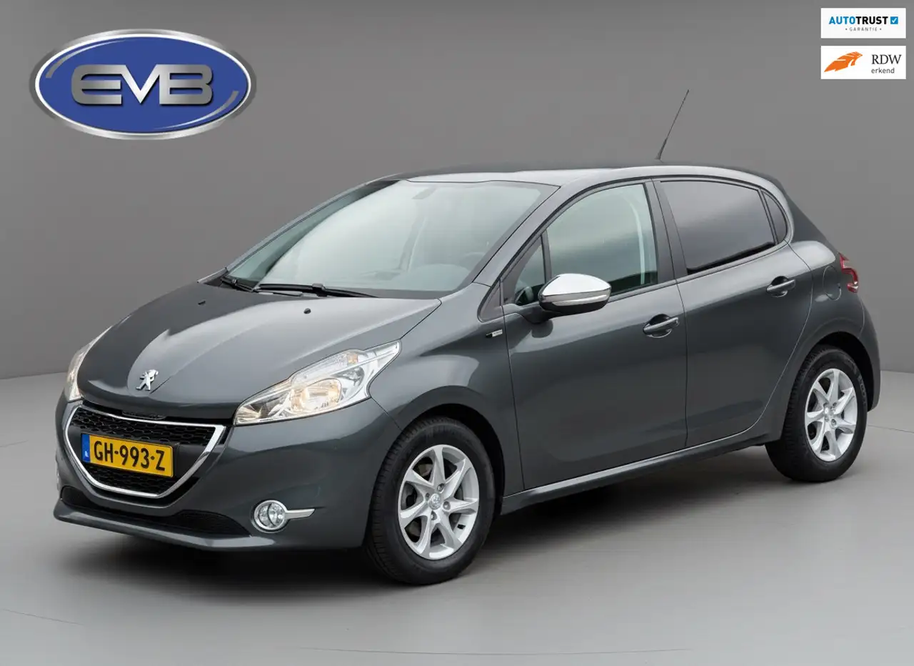Peugeot 208 1.2 PureTech Style Pack, navigatie,airco, cruise c — photo 1 of 29