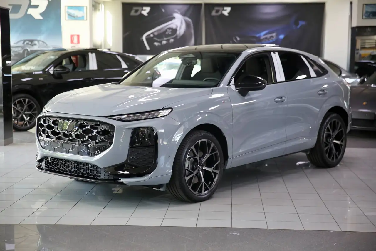 Audi Q3 Sportback S line edition TDI 150 cv S tronic_Nuova_KM0 — photo 1 of 15