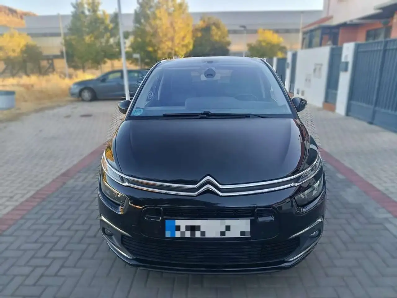 Citroen C4 BlueHDi 120cv Seduction — photo 1 of 8