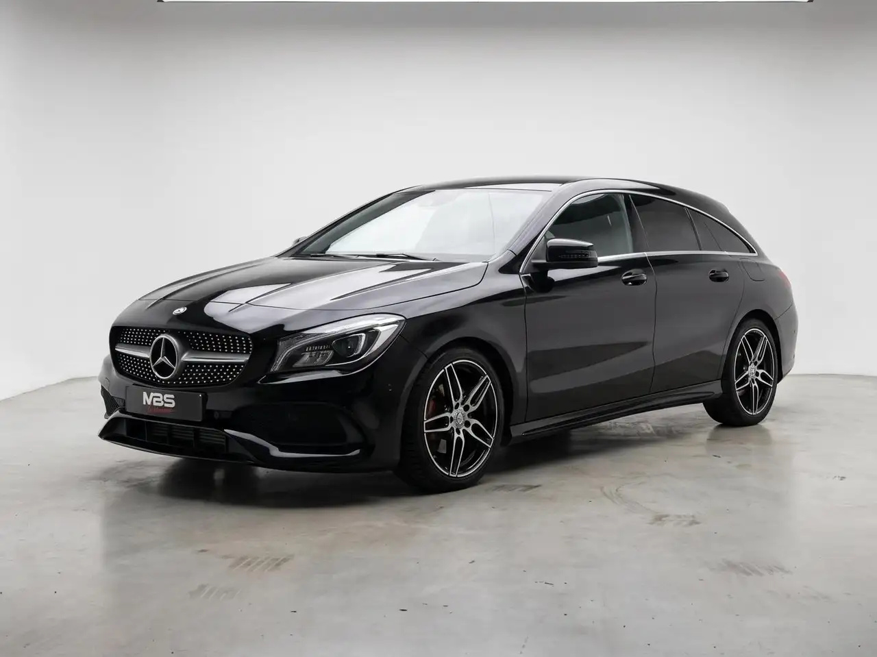 Mercedes-Benz CLA 200 * AUTO* CAMERA* XENON* NAVI* RADAR AV/AR* GARANTIE 12 MOIS* — photo 1 of 15