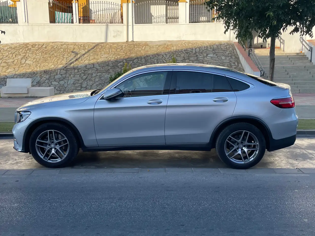 Mercedes-Benz GLC 220 GLC Coupé 220d 4Matic Aut. — photo 1 of 15