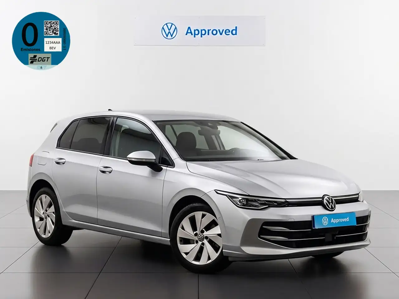 Volkswagen Golf 1.5 TSI eHybrid Style DSG6 150kW — photo 1 of 27