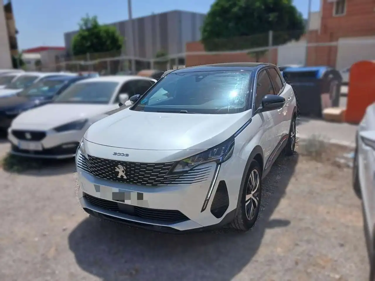 Peugeot 3008 1.5 BlueHDi 96kW S&S Allure Pack EAT8 — photo 1 of 12