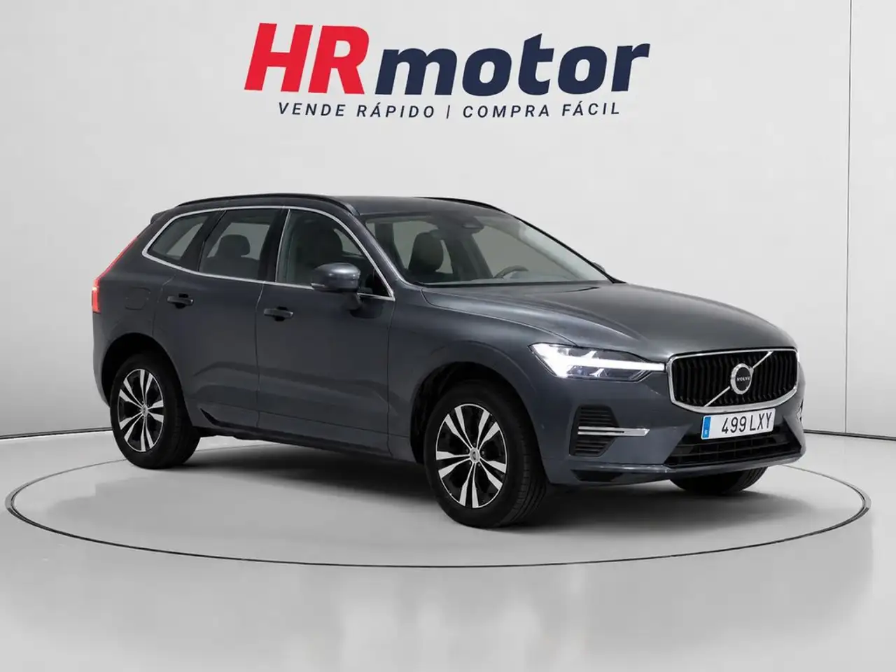 Volvo XC60 B4 Momentum Pro AWD Aut. — photo 1 of 26