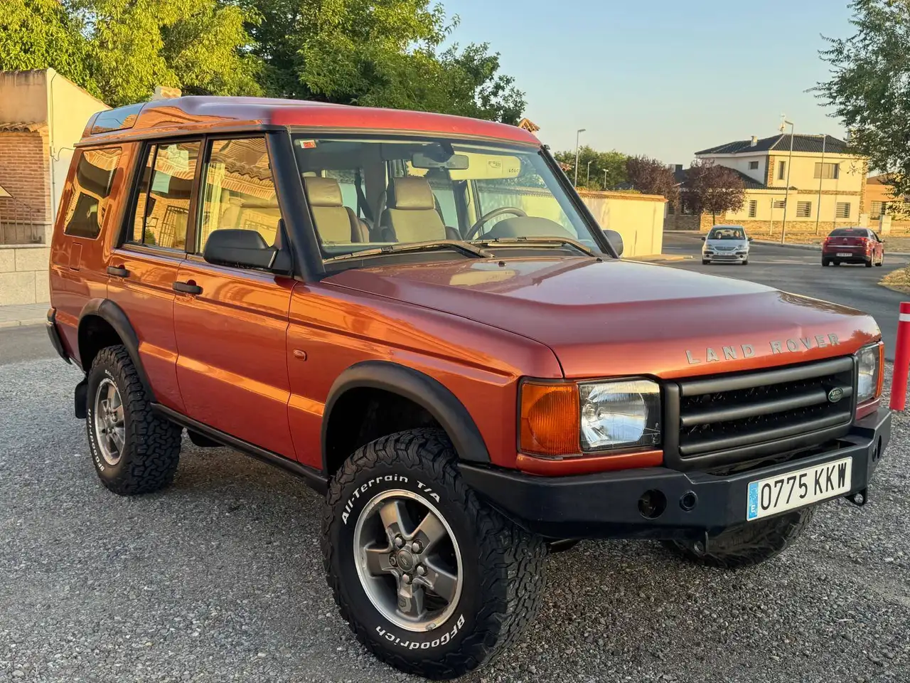 Land Rover Discovery 4.0 V8 Manual — photo 1 of 12