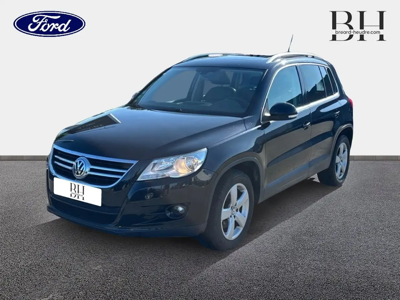 Volkswagen Tiguan 1.4 TSI 150ch BlueMotion Carat — photo 1 of 20