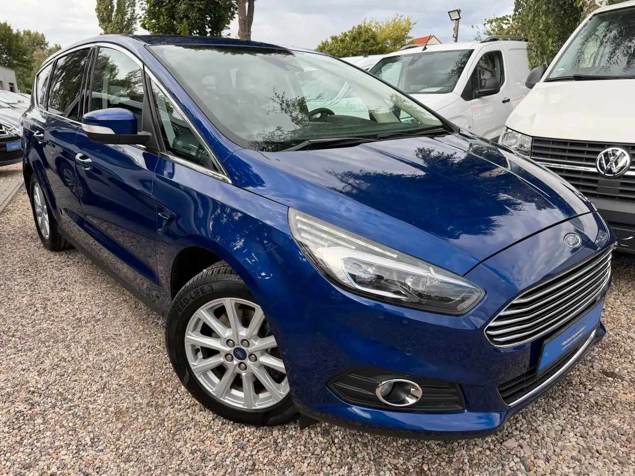 Ford S-Max Titanium*1.HD*Aut*Navi*SHZ*FHZ*PDC*TÜV NEU — photo 1 of 25
