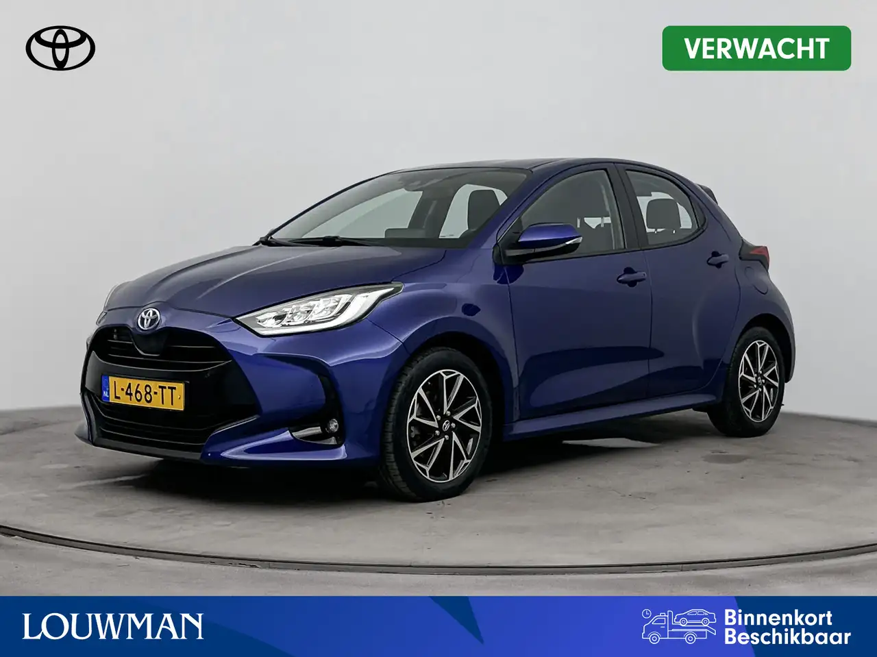 Toyota Yaris 1.5 Hybrid Dynamic — photo 1 of 34