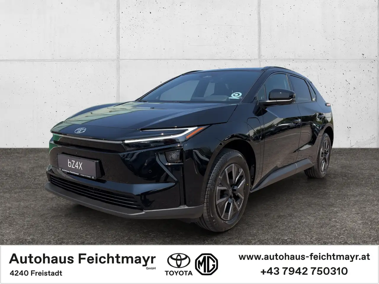 Toyota bZ4X AWD-i Active Drive Elektrik 5t. — photo 1 of 11
