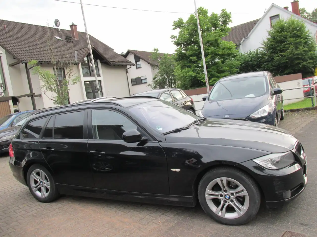 2011 BMW 318 318 i Touring*EURO 5*TÜV/AU NEU 07/2028*ALUFELGEN*KLIMA*SHZ*NEU STEUERKETTE SATZ*VIEL NEUE TEILE !!!, photograph 7