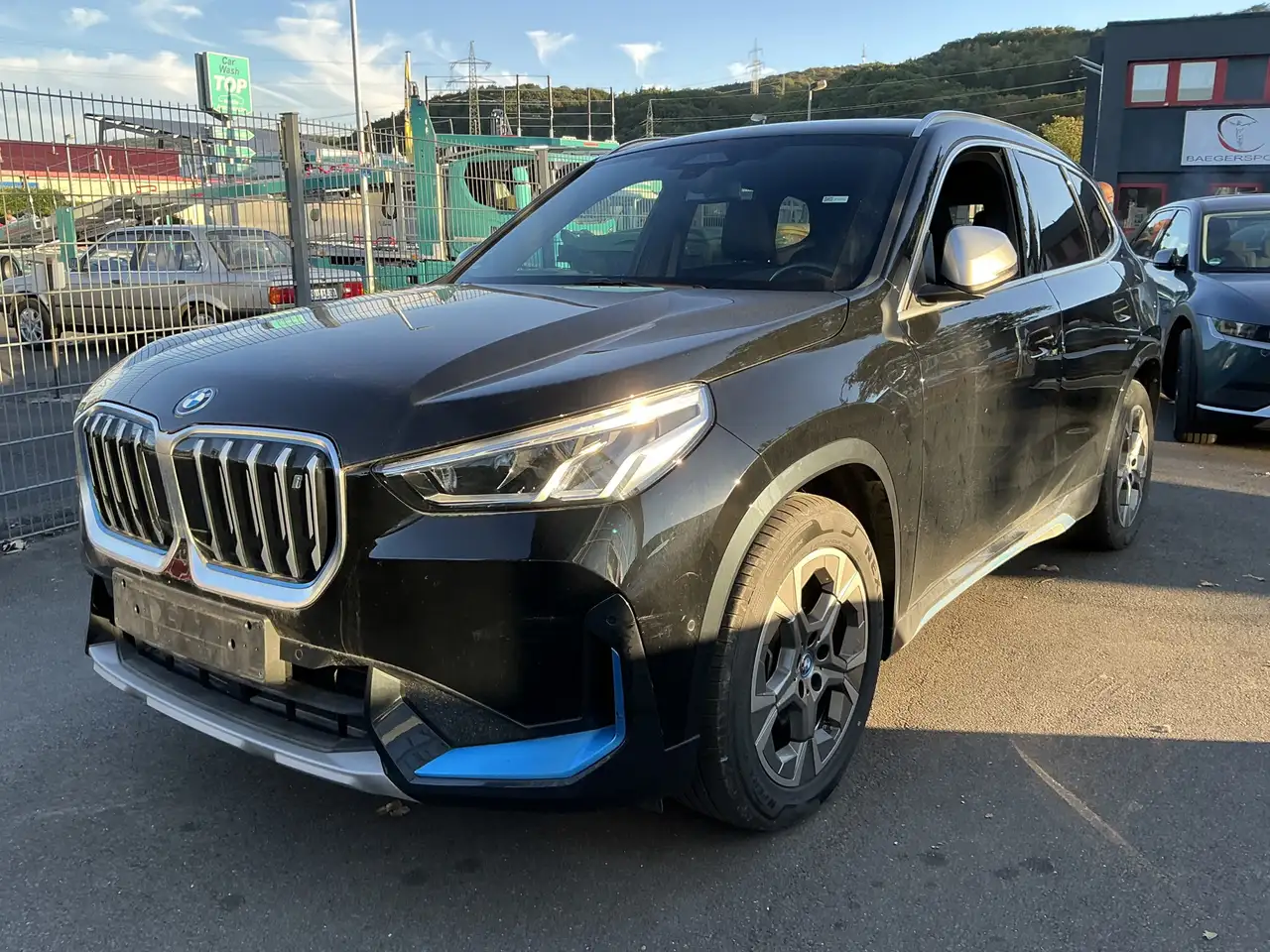BMW X1 30 xDrive Leder Memory Widescreen Ambiente — photo 1 of 19