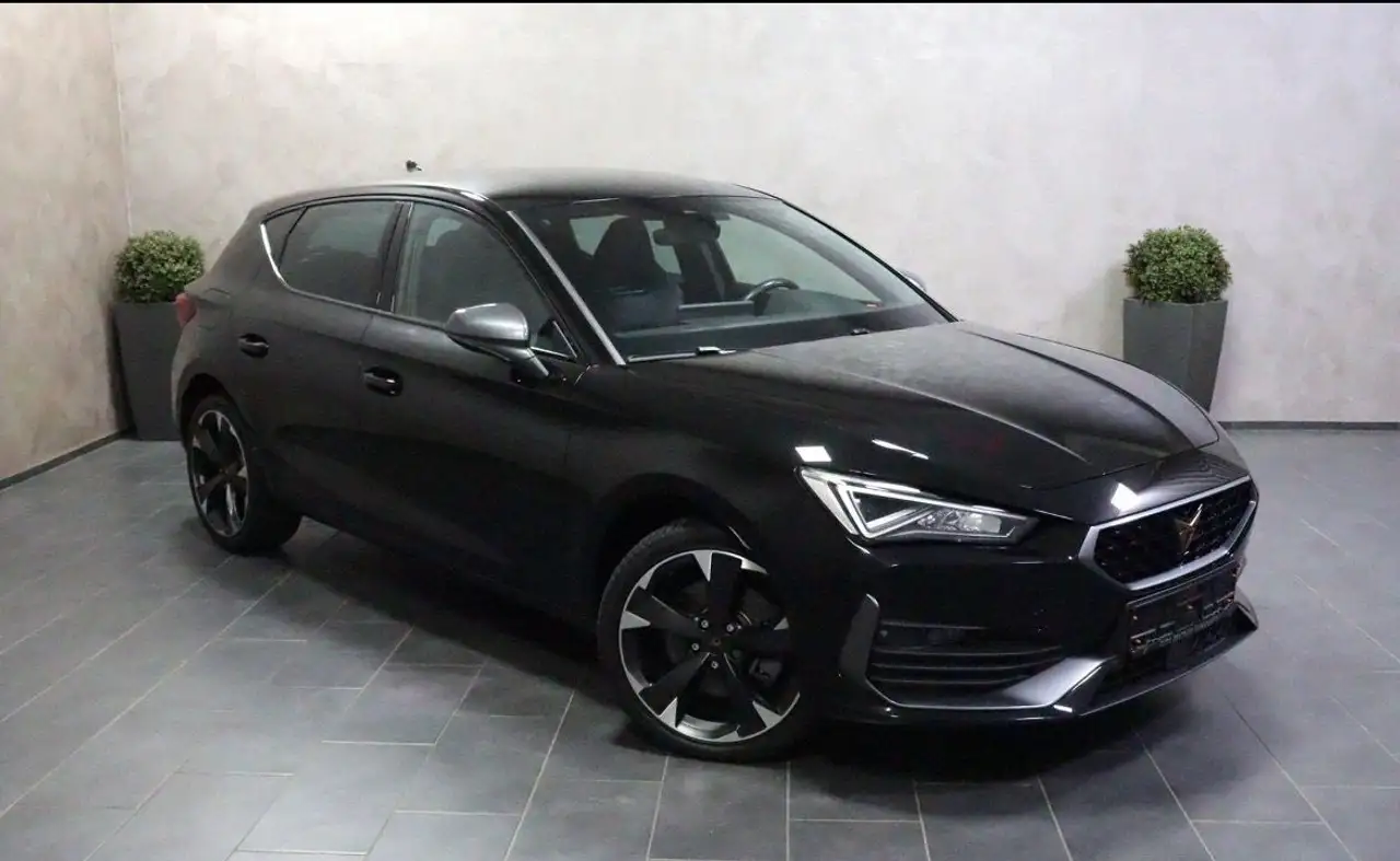 CUPRA Leon 1.4 e-HYBRID 204 ch DSG6 V — photo 1 of 23