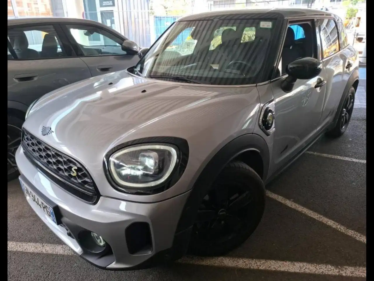 MINI Countryman C Cooper SE 125ch + 95ch Edition Premium Plus ALL4 BVA6 — photo 1 of 2