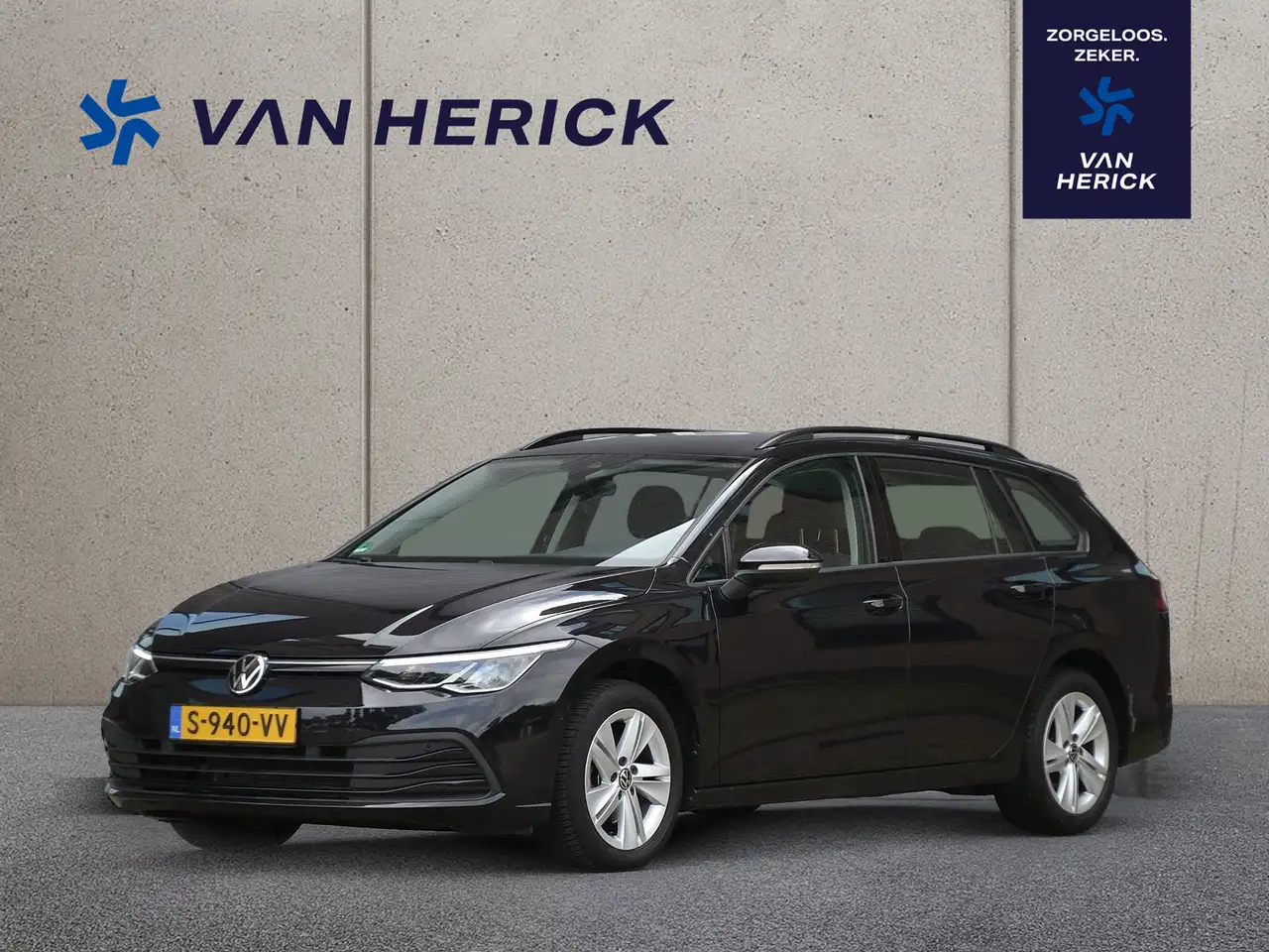 Volkswagen Golf Variant 1.0 eTSI Life Automaat | Navigatie | Achteruitrijc — photo 1 of 24