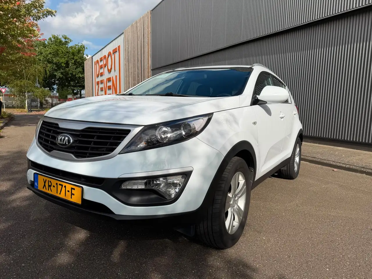 Kia Sportage Sportage 1.6 GDI 20th Anniv. — photo 1 of 12
