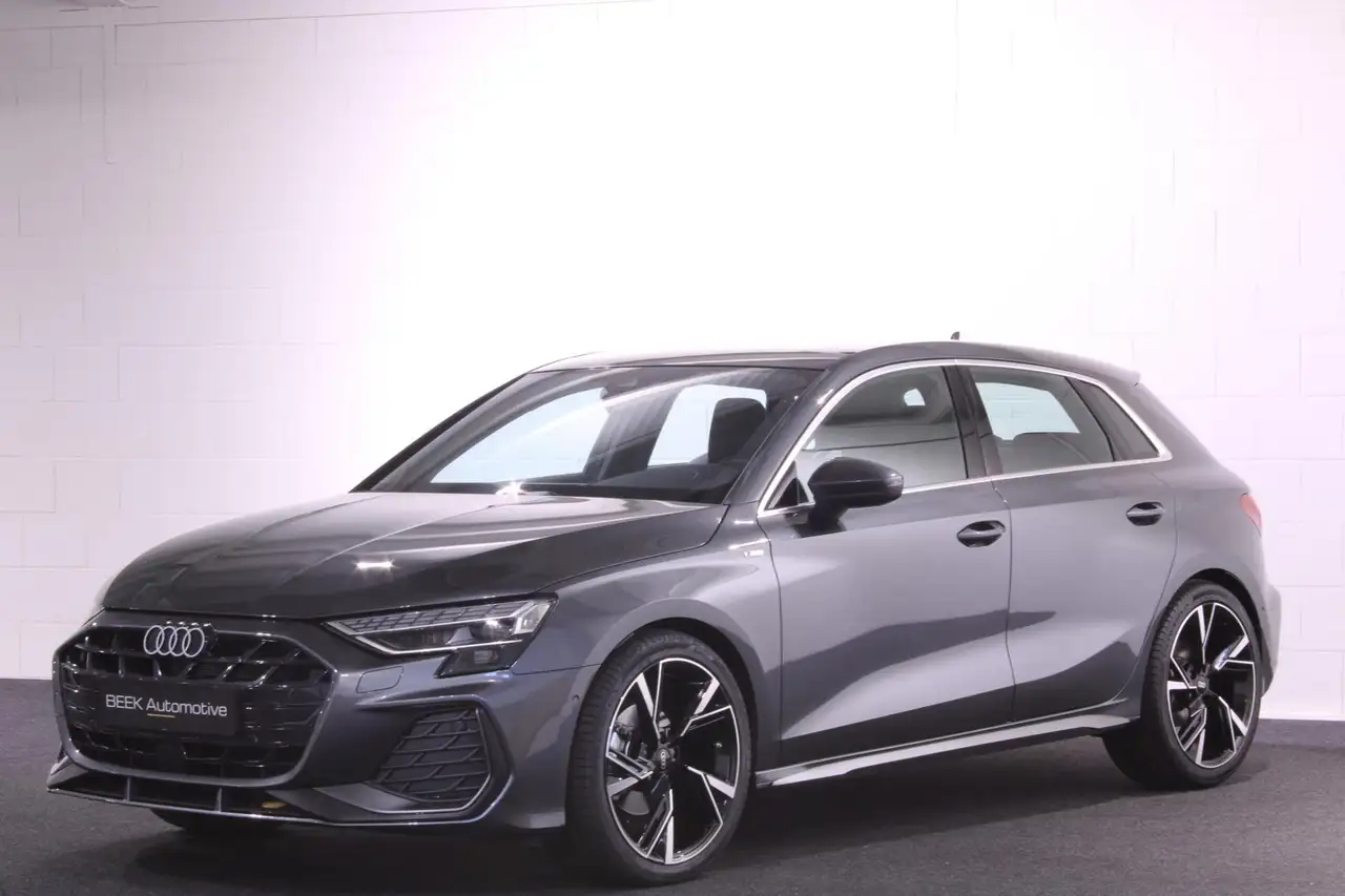 Audi A3 Sportback 35 TFSI S edition | SONOS | CAMERA | PAN — photo 1 of 31