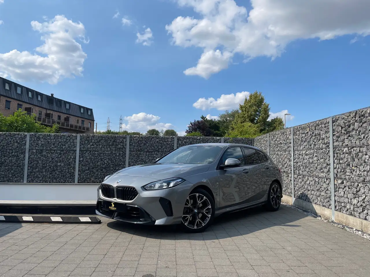 BMW 120 iAS*Pack M*1er Prop*Keyless*Cam 360*Garantie — photo 1 of 15