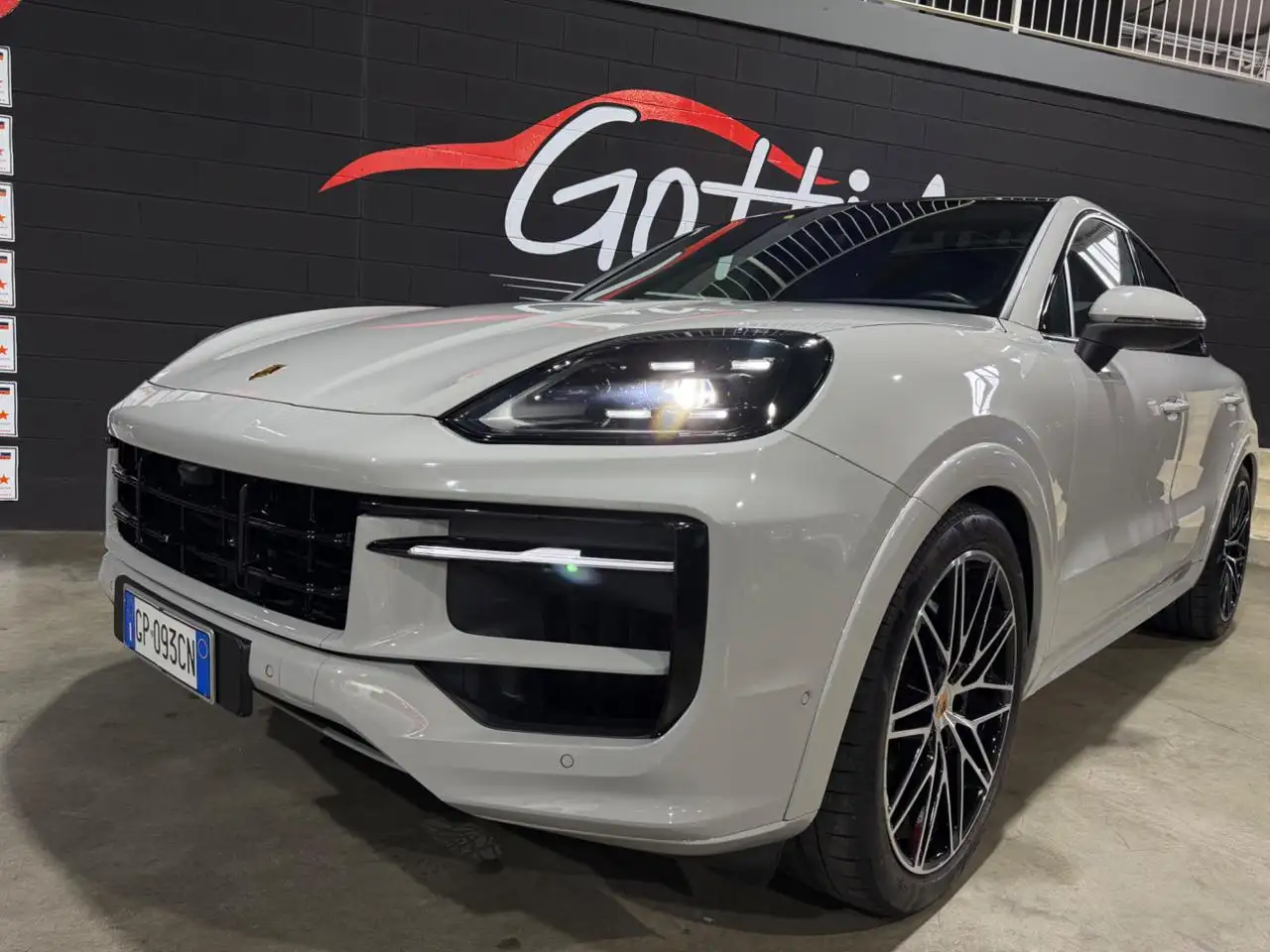 2023 Porsche Cayenne UFFICIALE ITALIANA SERVICE PORSCHE IVA GESSO, photograph 8