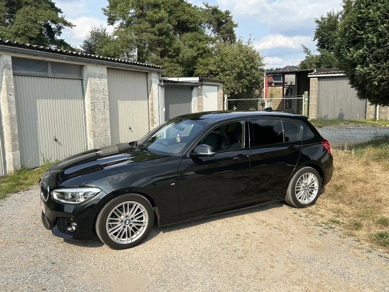 BMW 116 116i JOY Edition — photo 1 of 7
