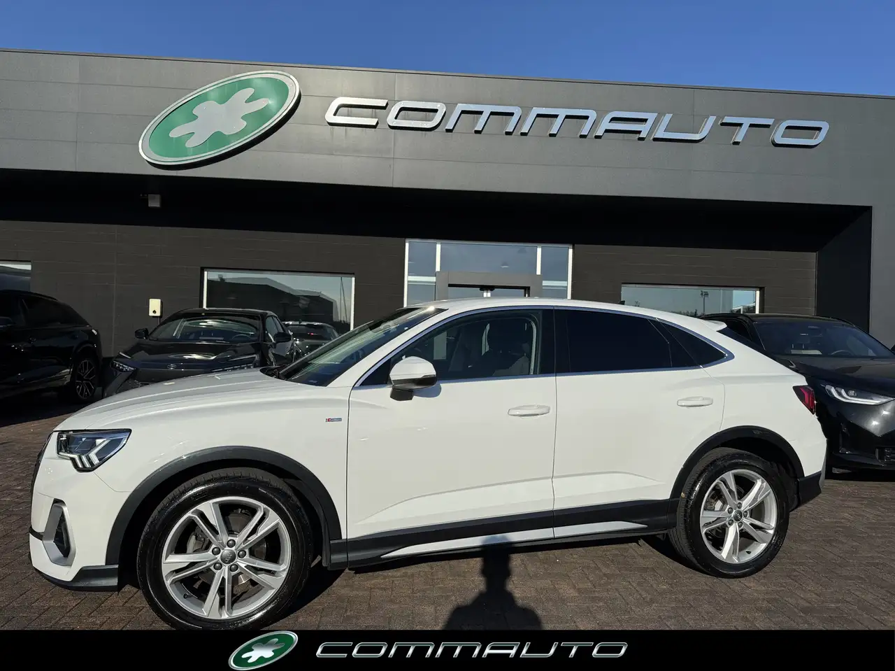 Audi Q3 SPB 35 TDI S tronic S line edition — photo 1 of 15