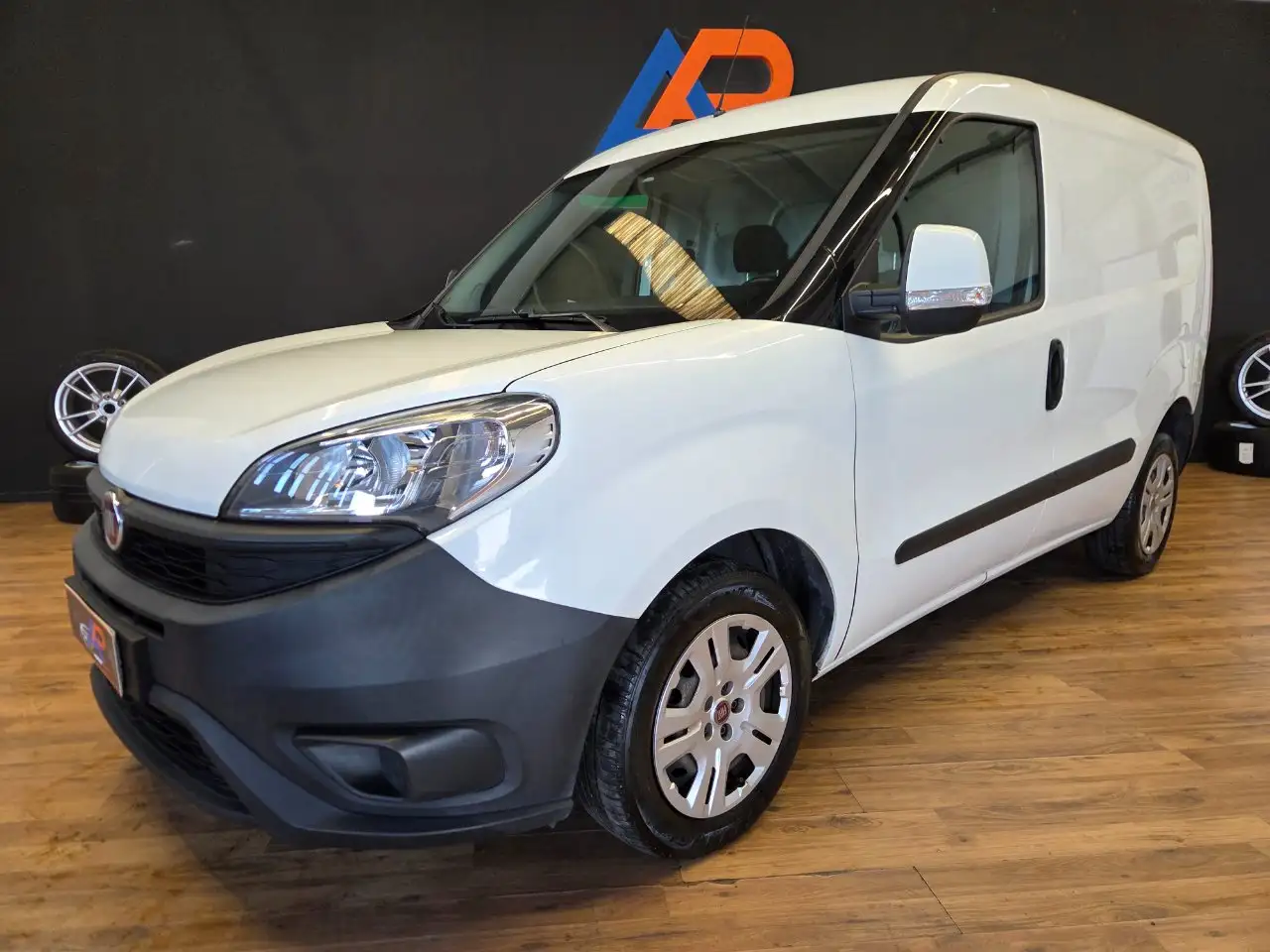 Fiat Doblo cargo 1.3 mjt 16v 95cv E6 +IVA — photo 1 of 15