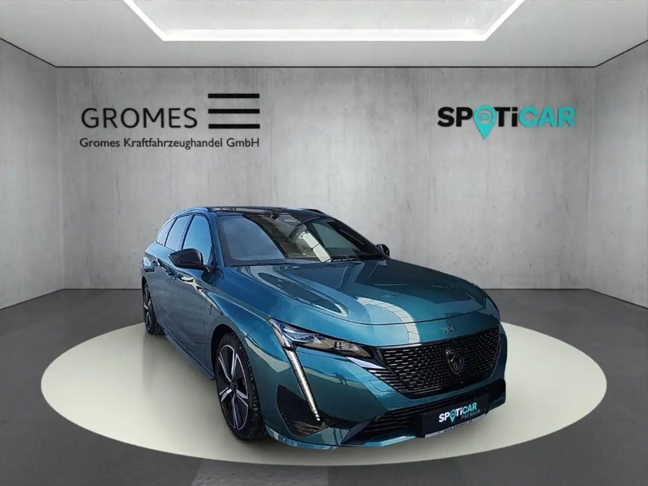 Peugeot 308 SW GT PT130 EAT8 El. Panodach Kamera LED El. Heckk — photo 1 of 20