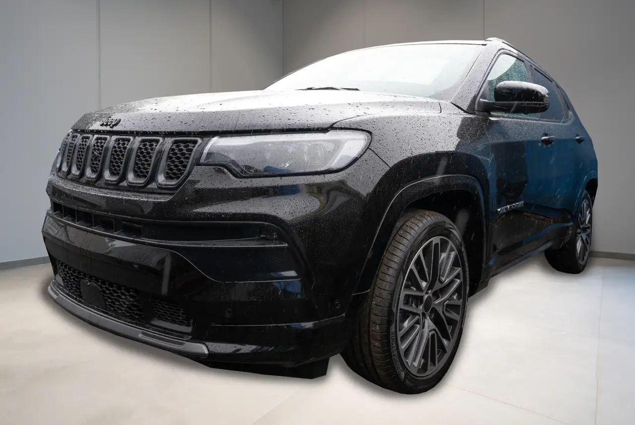 Jeep Compass Summit e-Hybrid 48V 1.5l 130PS DSC7 — photo 1 of 15
