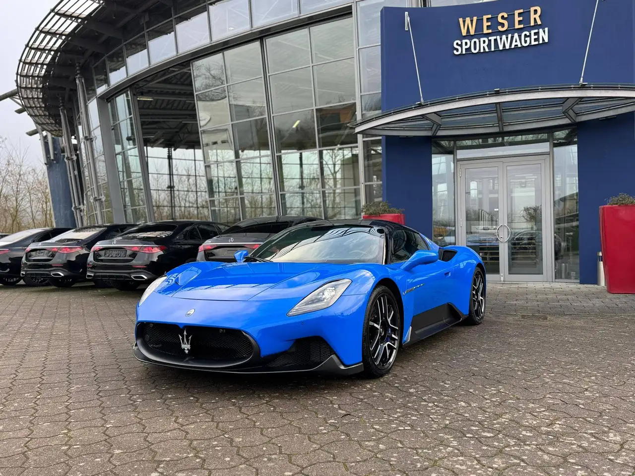 Maserati MC20 3.0 V6 *NEW* Carbon/Keramik/Lift/SHZ/Sonus — photo 1 of 29