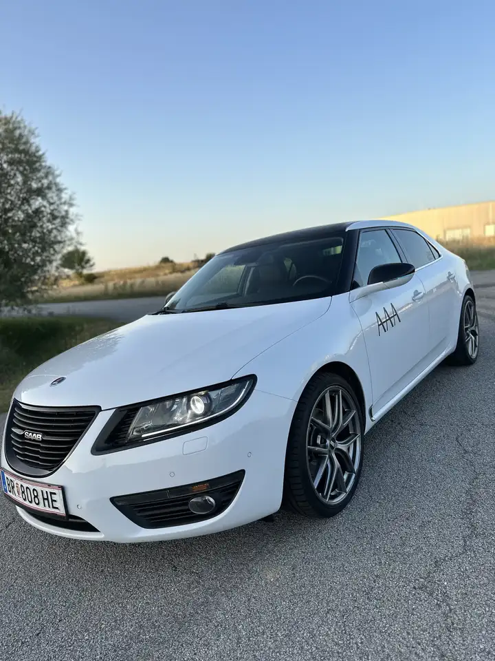 Saab 9-5 2.0TiD Vector — photo 1 of 20