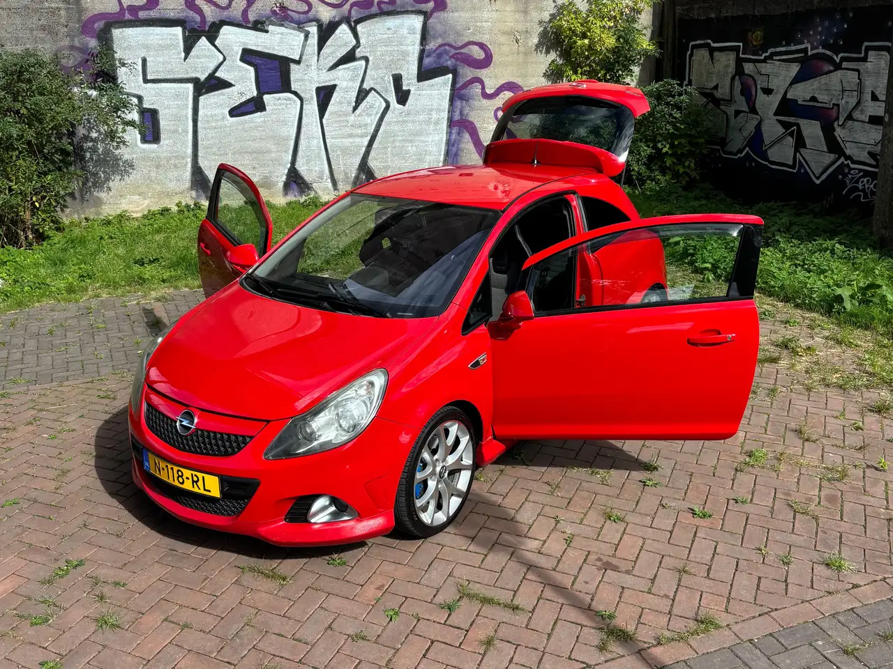 Opel Corsa Corsa 1.6-16V Turbo OPC — photo 1 of 28