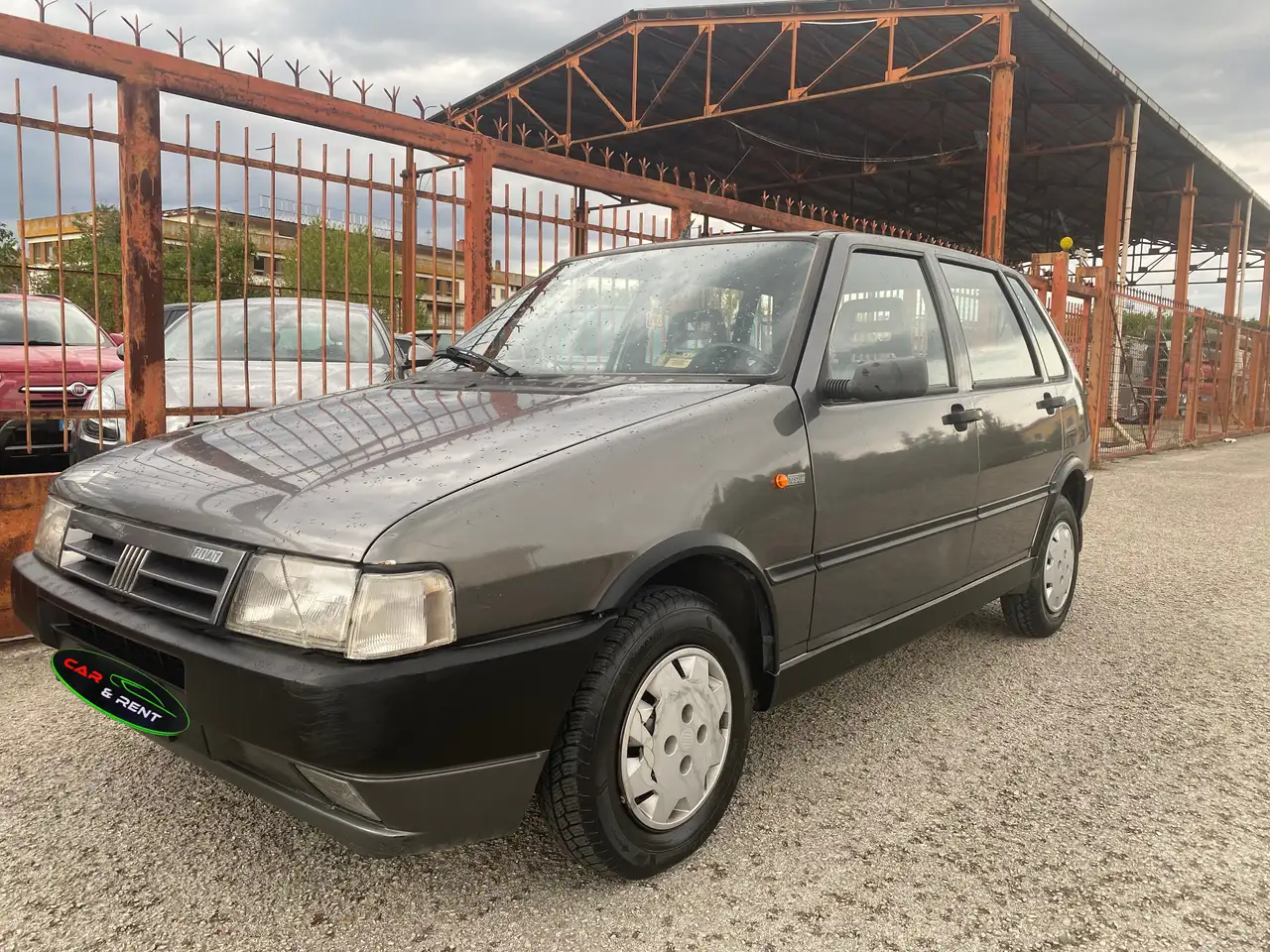 Fiat Uno Uno 5p 1.4 ie S 70cv cat. — photo 1 of 12
