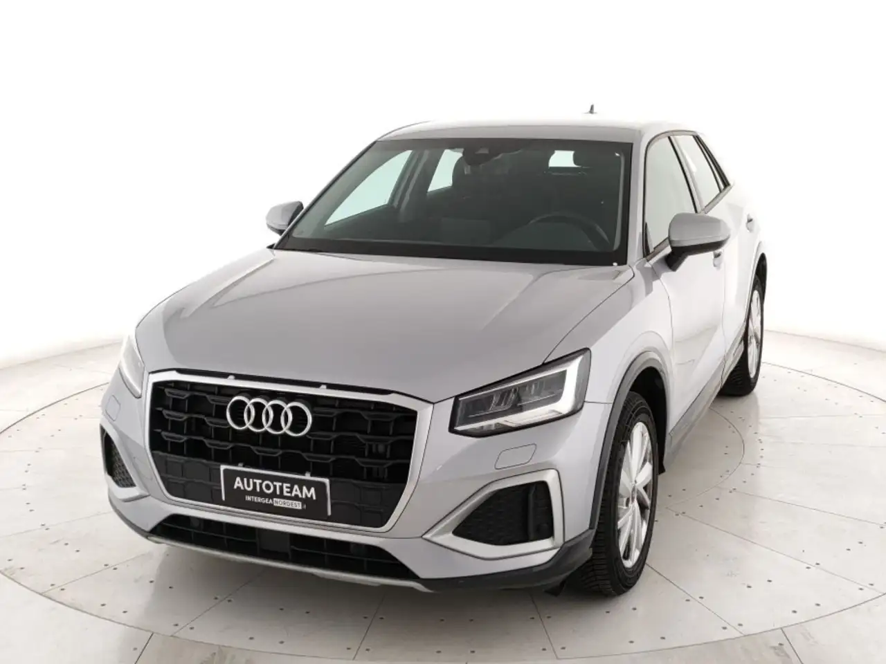 Audi Q2 35 1.5 tfsi Business Advanced s-tronic — photo 1 of 14