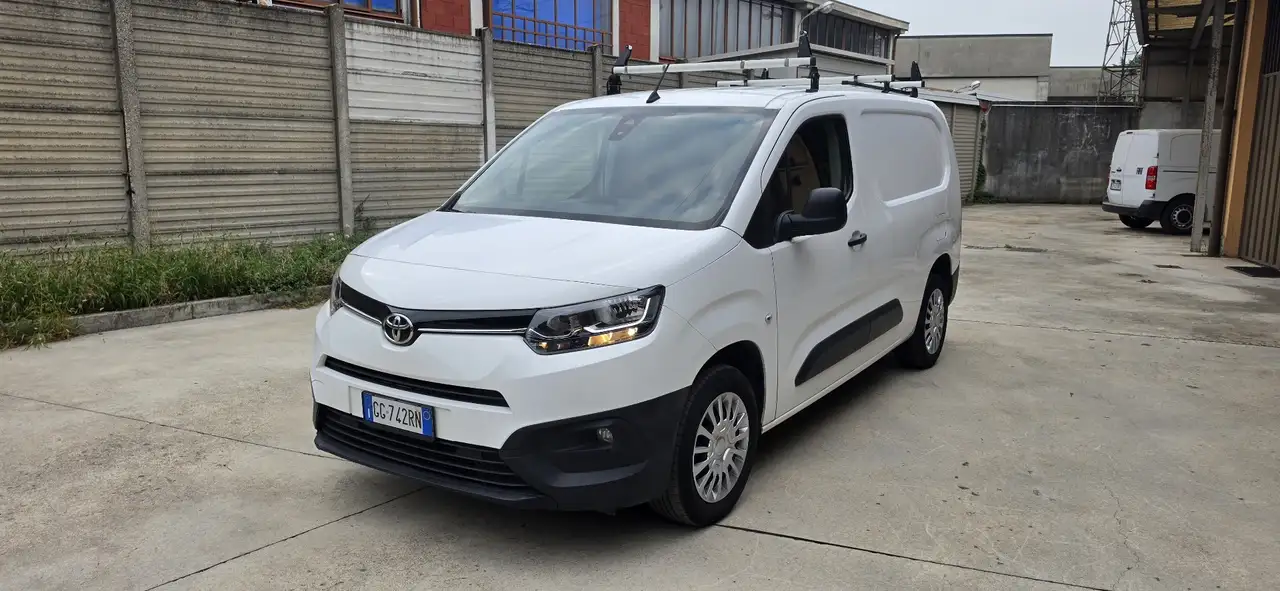 Toyota PROACE CITY PASSO LUNGO 1.5 131CV — photo 1 of 15