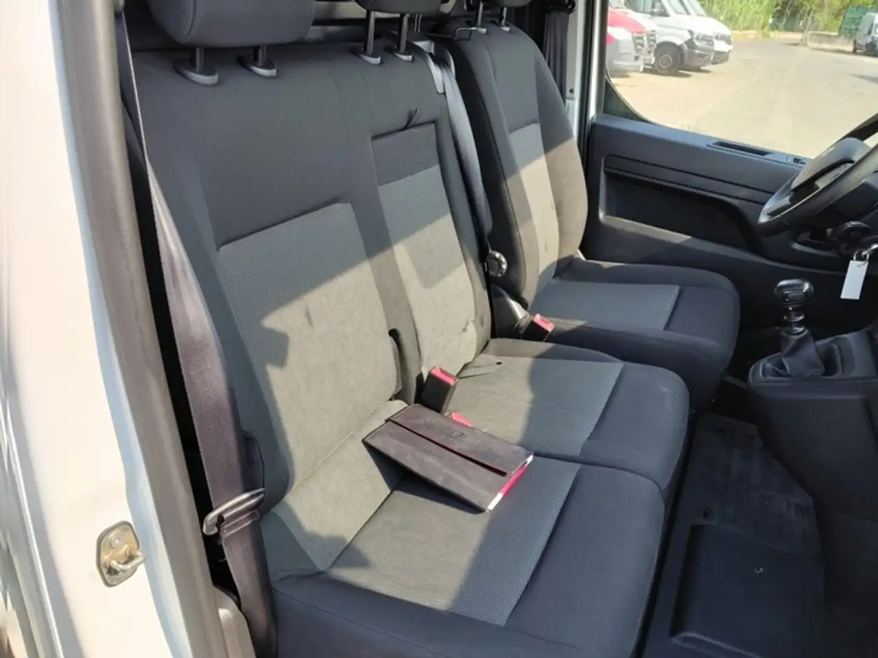 2023 Citroen Jumpy BlueHDi 100 S&S M Club - GP305FS, photograph 7