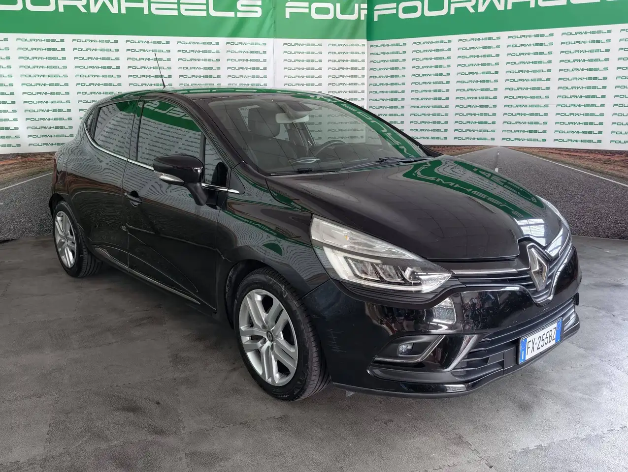 Renault Clio 3295556033*GPL 2032!*0.9*tce*energy*Life*90cv* — photo 1 of 15
