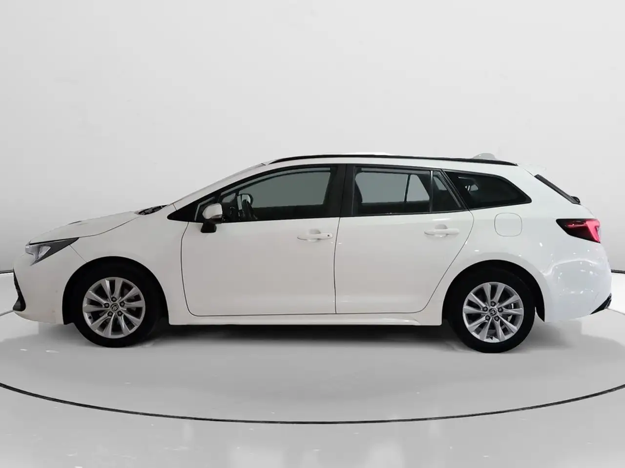2023 Toyota Corolla Touring Sports 140H Active Plus, photograph 6