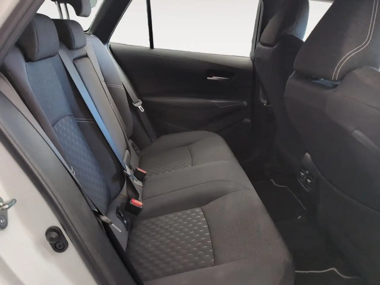 2023 Toyota Corolla Touring Sports 140H Active Plus, photograph 12