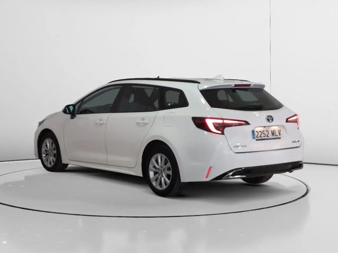 2023 Toyota Corolla Touring Sports 140H Active Plus, photograph 5