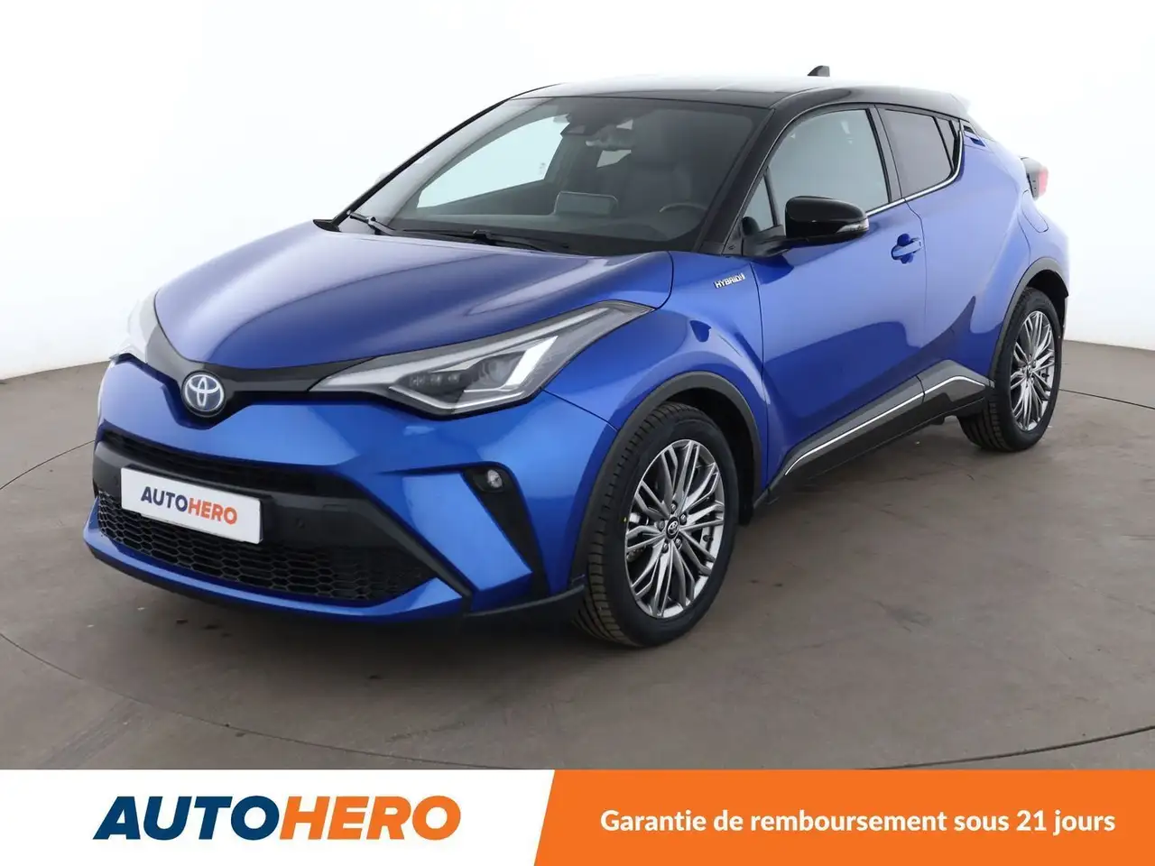 Toyota C-HR 1.8 Hybride Dynamic — photo 1 of 36