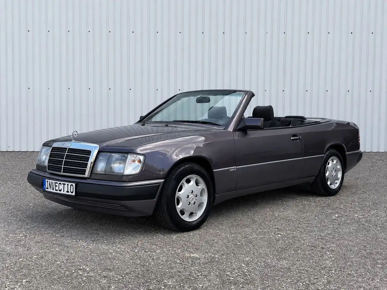 Mercedes-Benz CE 300 24 V Cabrio Sportline DE Fahrzeug — photo 1 of 25