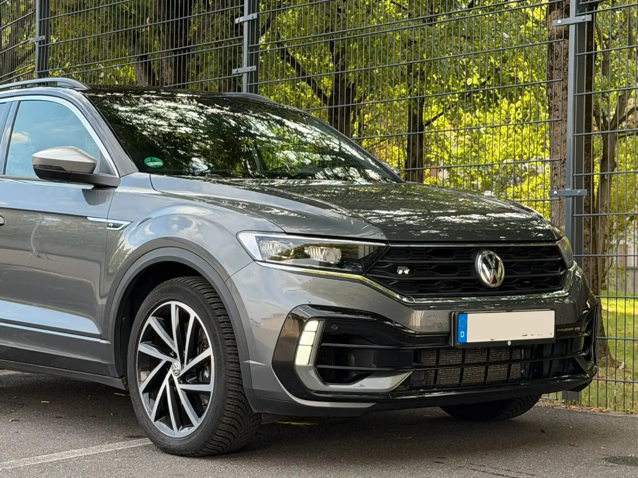 Volkswagen T-Roc R 4Motion DSG Kamera LED — photo 1 of 17