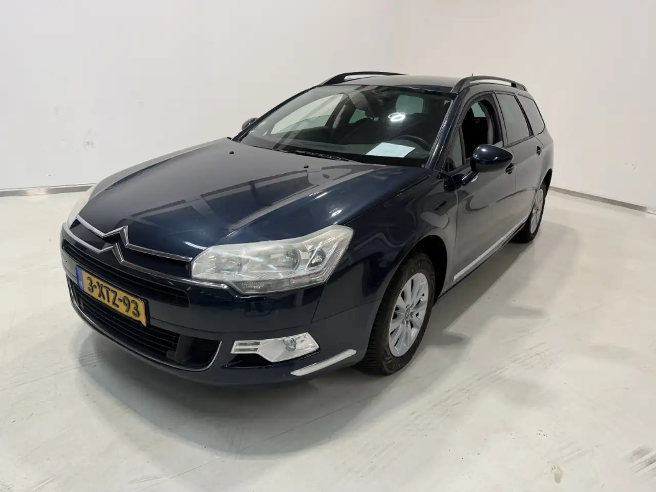 Citroen C5 Tourer 1.6 HDiF Business — photo 1 of 8