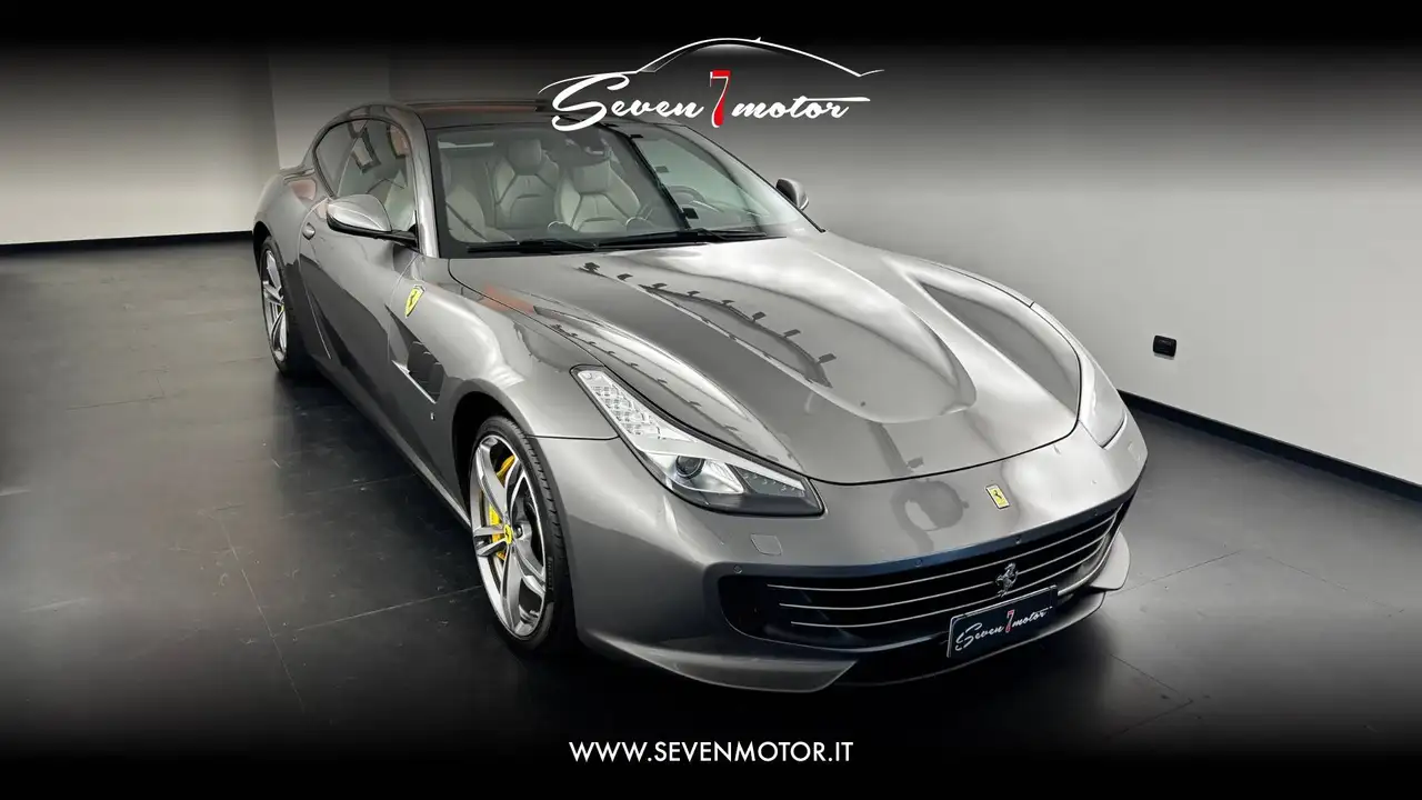 Ferrari GTC4 Lusso GTC4 Lusso V 12 6.3 dct — photo 1 of 15