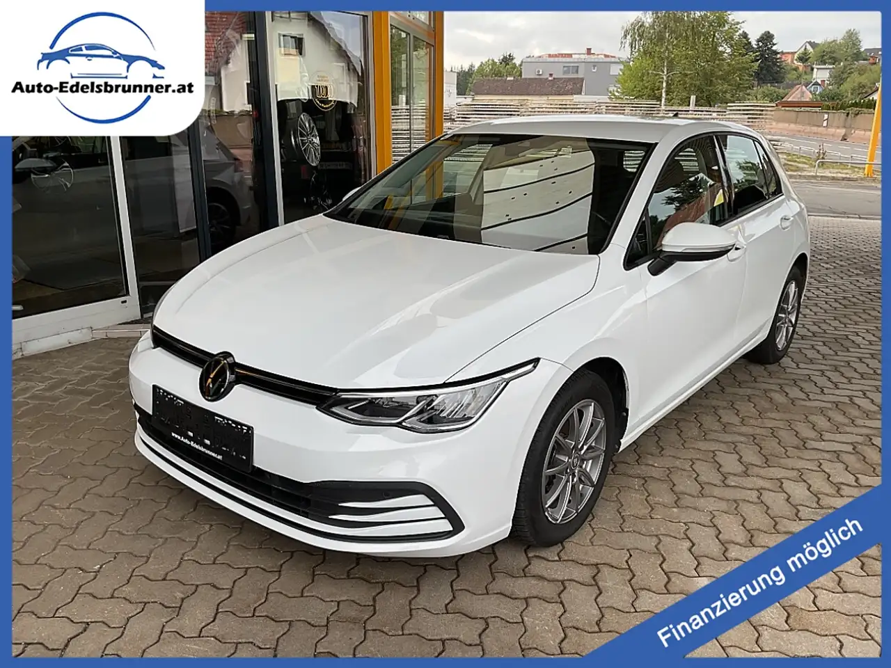 Volkswagen Golf 2,0 TDI Life**NAVI*VIRTUAL*PDC*LED** — photo 1 of 22